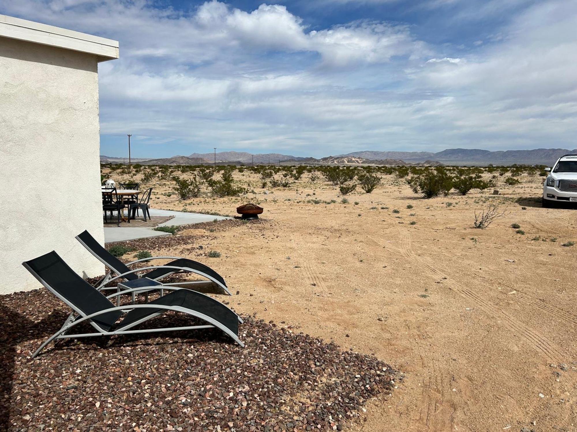 Serene Modern Home Backdoor With Great Wifi, Games, Movies, Patio Seating And Bbq Easy Access To North Joshua Tree National Park In 10 Minutes ทเวนตีไนน์พาล์มส์ ภายนอก รูปภาพ
