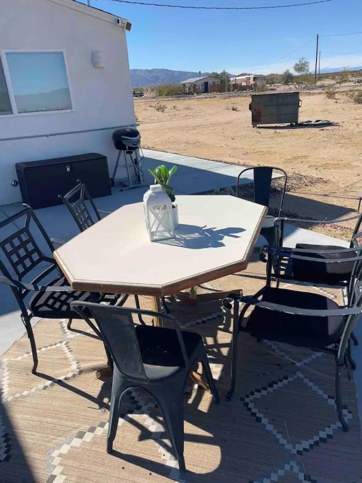 Serene Modern Home Backdoor With Great Wifi, Games, Movies, Patio Seating And Bbq Easy Access To North Joshua Tree National Park In 10 Minutes ทเวนตีไนน์พาล์มส์ ภายนอก รูปภาพ