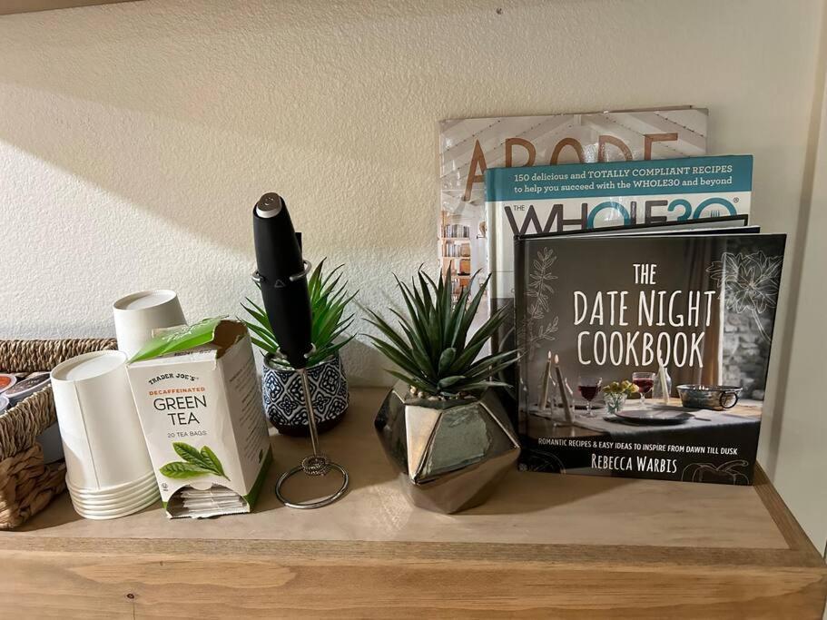Serene Modern Home Backdoor With Great Wifi, Games, Movies, Patio Seating And Bbq Easy Access To North Joshua Tree National Park In 10 Minutes ทเวนตีไนน์พาล์มส์ ภายนอก รูปภาพ