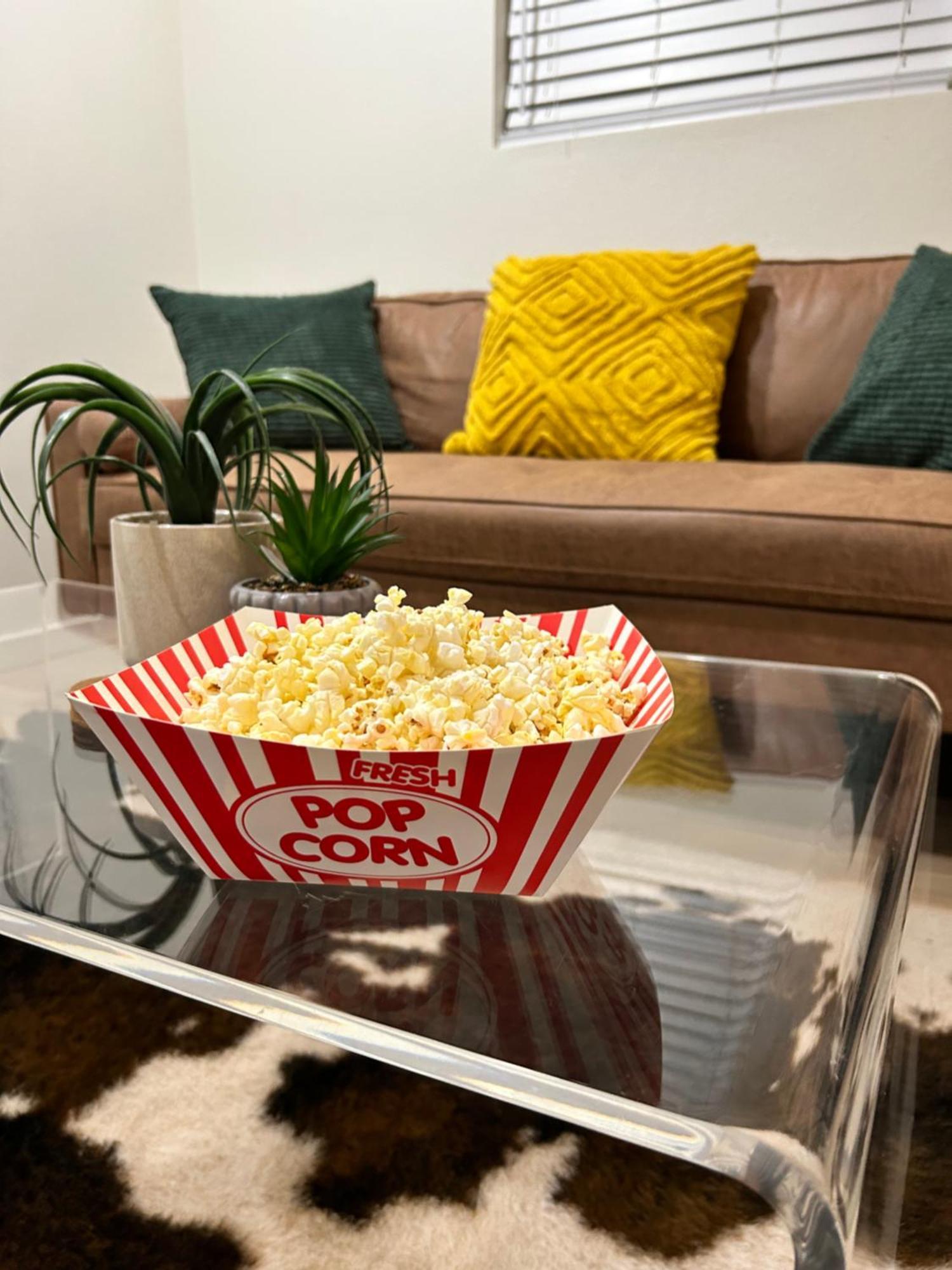 Serene Modern Home Backdoor With Great Wifi, Games, Movies, Patio Seating And Bbq Easy Access To North Joshua Tree National Park In 10 Minutes ทเวนตีไนน์พาล์มส์ ภายนอก รูปภาพ