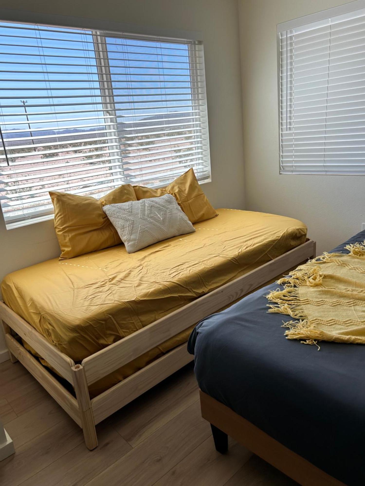 Serene Modern Home Backdoor With Great Wifi, Games, Movies, Patio Seating And Bbq Easy Access To North Joshua Tree National Park In 10 Minutes ทเวนตีไนน์พาล์มส์ ภายนอก รูปภาพ